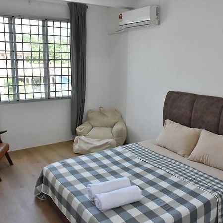 Rain Tree Homestay Bintulu Zewnętrze zdjęcie